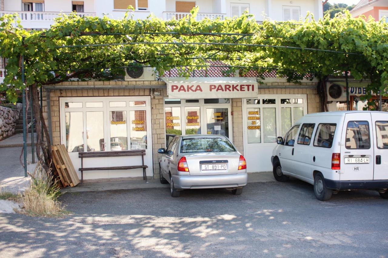Apartments And Rooms With Parking Space Palit, Rab - 5061 Eksteriør billede