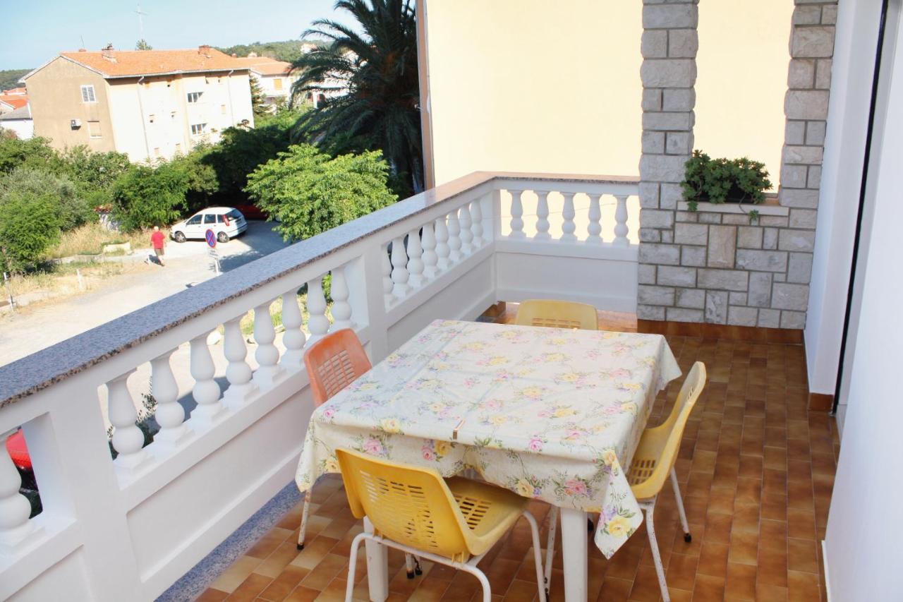 Apartments And Rooms With Parking Space Palit, Rab - 5061 Eksteriør billede